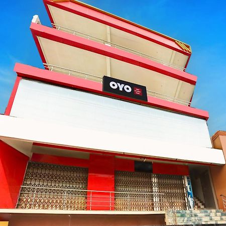 Hotel O Arvi Guest House Varanasi Exterior foto