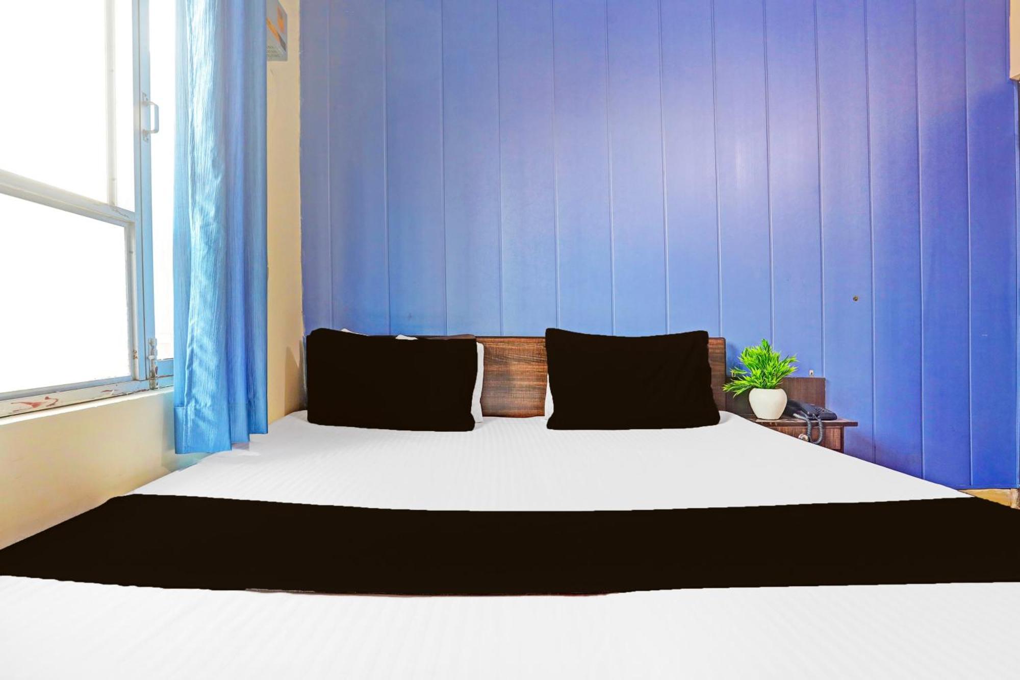 Hotel O Arvi Guest House Varanasi Exterior foto